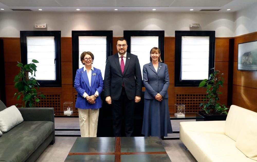 L'ambassadeur de Monaco visite les Asturies pour renforcer les liens culturels et institutionnels