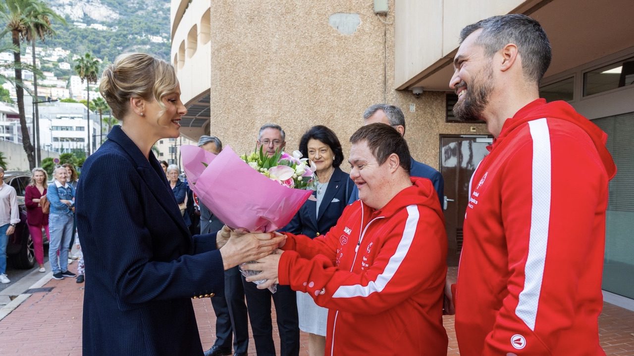 Le gymnase du Stade Louis II renommé en l'honneur de la pionnière des Jeux olympiques spéciaux Mireille Calmes