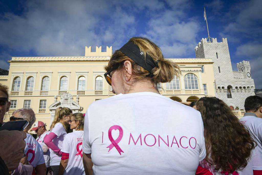 Monaco soutient le rose octobre avec appel à la détection précoce