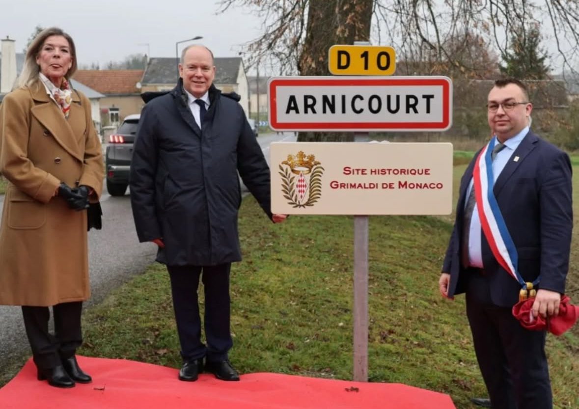 Le Prince Albert II et la Princesse Caroline renouent des liens historiques dans les Ardennes