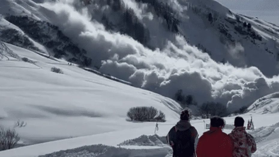 Two British skiers among three killed in Val d’Isère avalanche