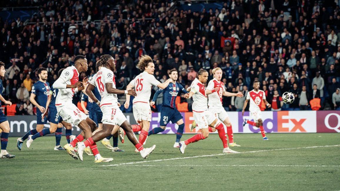 L'AS Monaco, à dix, pousse le PSG au bord du gouffre avant une cruelle sortie de la Ligue des champions