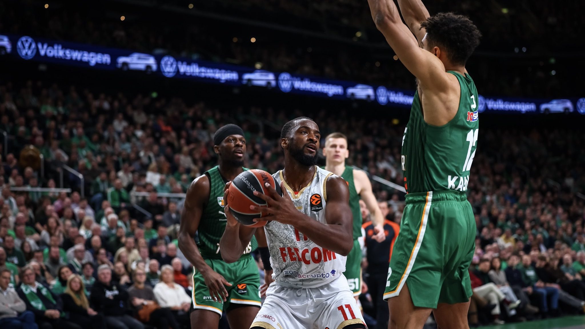 La Roca Team maîtrisée à Kaunas alors que la séquence de défaites en EuroLeague se poursuit