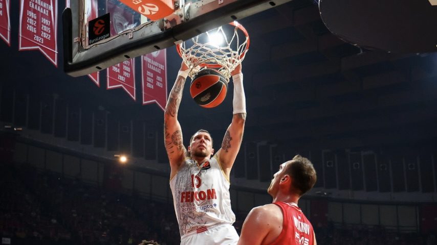Olympiakos draws first blood as Monaco outclassed in EuroLeague Playoff opener