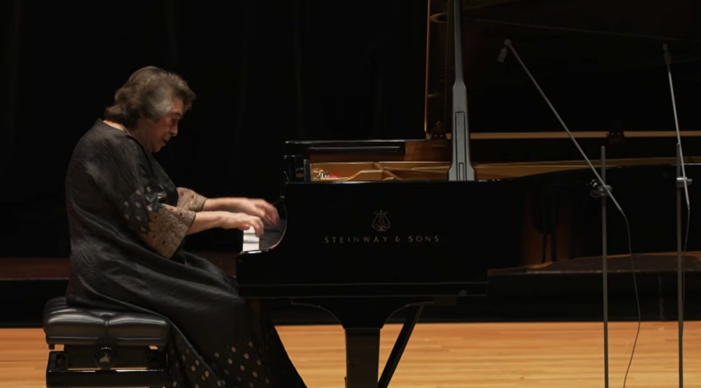 Elizabeth Leonskaya captive le public lors d'un récital à Monaco