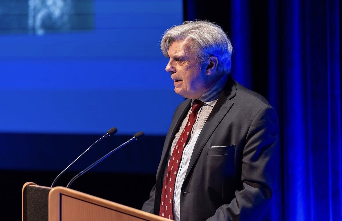 Maurizio Serra explore le pouvoir de l'écriture multilingue à Monaco