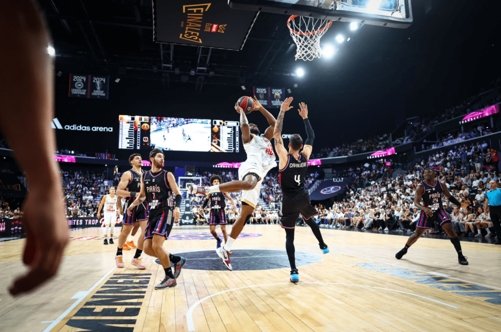 La Roca Team égalise la série finale de Betclic Elite avec une victoire décisive dans le deuxième match contre Paris
