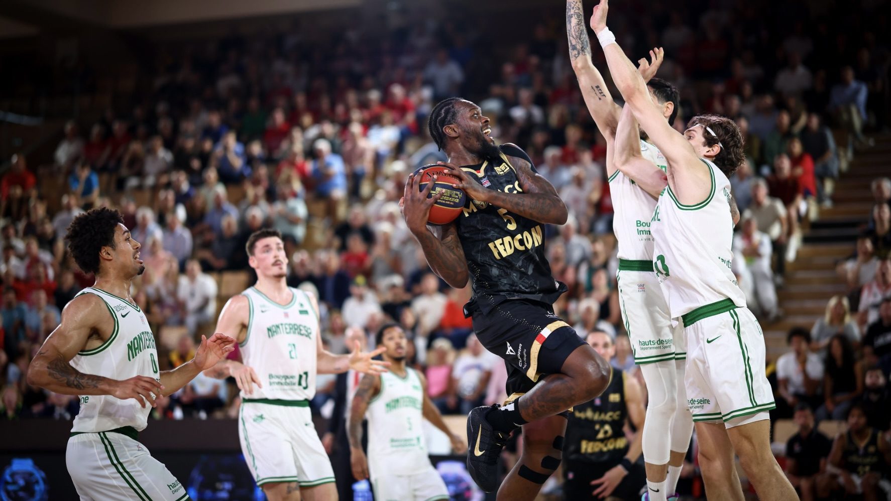 La Roca Team s'écarte tardivement pour ouvrir la demi-finale face à Nanterre