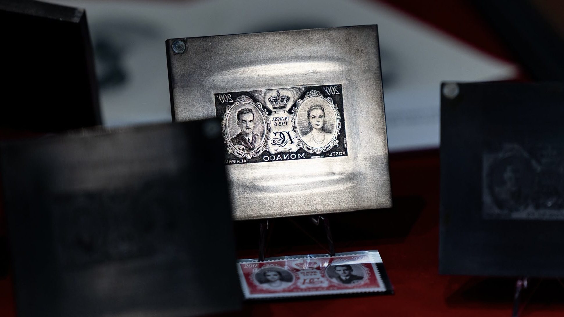 Le Musée des Timbres et des Monnaies célèbre le 70e anniversaire du « Mariage du siècle »