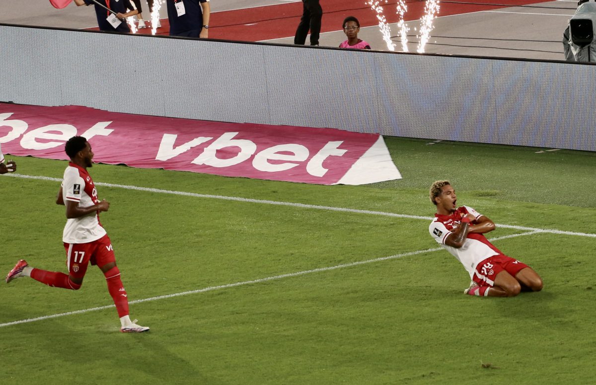 NOTES DES JOUEURS | Monaco 2-0 Marseille : Lamine Camara et Paris Brunner brillent dans une victoire éclatante