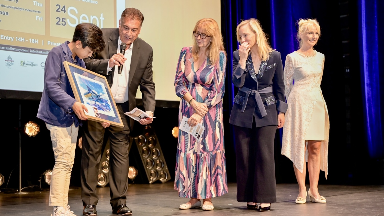 L'art et le luxe brillent à Monte-Carlo alors que le salon récolte 10 000 € pour la Fondation Princesse Grace