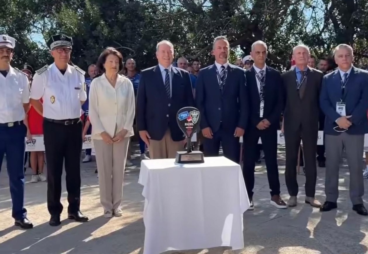 Le Prince Albert II ouvre le championnat d'Europe de padel policier à Monaco